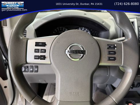 Used 2021 Nissan Frontier SV w/ Midnight Edition Floor Mats image 17