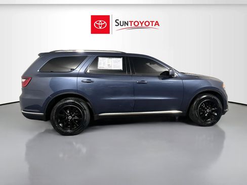 Used 2019 Dodge Durango SXT image 2