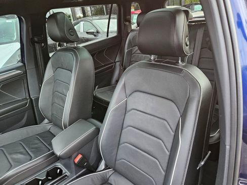 Used 2022 Volkswagen Tiguan SEL R-Line image 13