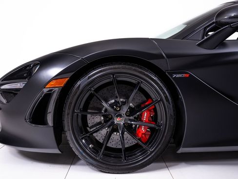 Used 2019 McLaren 720S Performance RWD image 16