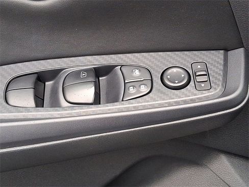 Used 2024 Nissan Sentra S image 22