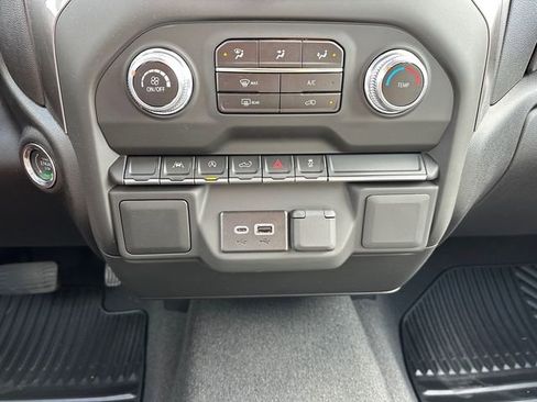 New 2025 GMC Sierra 1500 Pro w/ Graphite Edition image 31