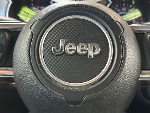 Used 2021 Jeep Gladiator Mojave AWD/4WD image 25