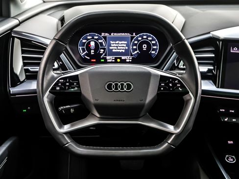 Used 2023 Audi Q4 e-tron Premium w/ Convenience Package image 19