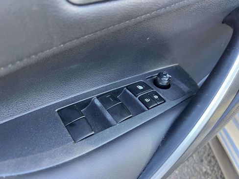 Used 2020 Toyota Corolla SE image 16