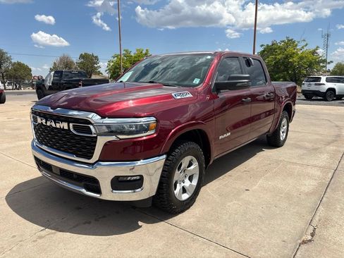 Used 2025 RAM 1500 Big Horn AWD/4WD image 3