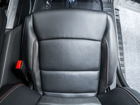 Certified 2023 Ford F150 Lariat w/ Equipment Group 502A High image 38