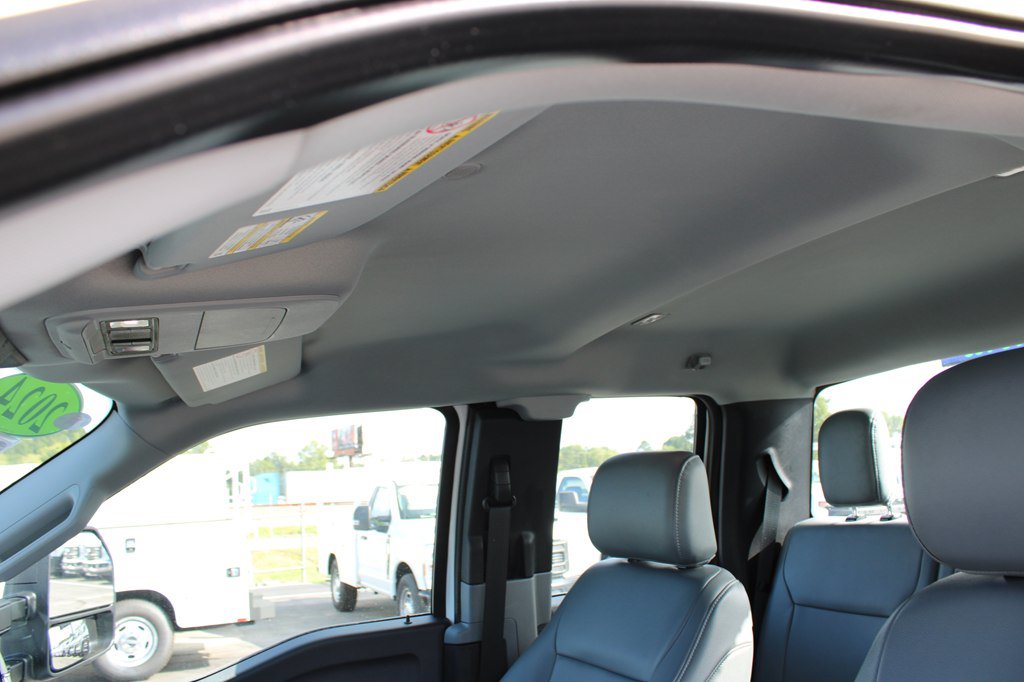 Used 2024 Ford F250 XL w/ XL Chrome Package RWD image 14
