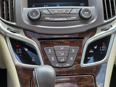 Used 2014 Buick LaCrosse Leather FWD image 19