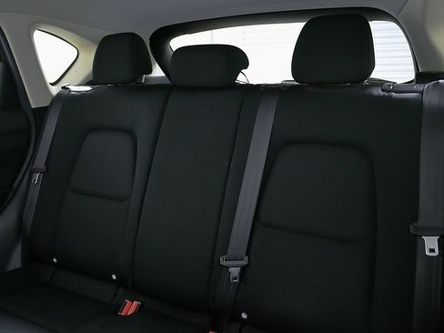 Used 2021 MAZDA CX-5 Sport FWD image 17