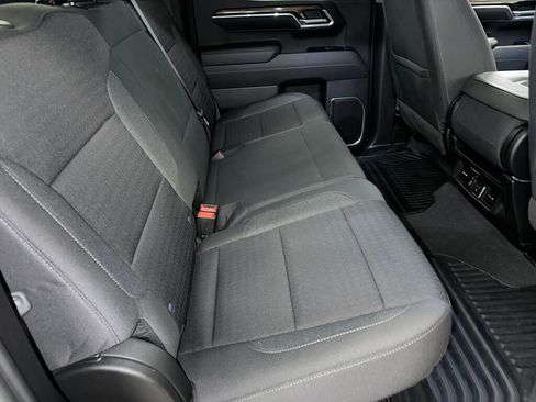 Used 2023 Chevrolet Silverado 1500 LT image 30