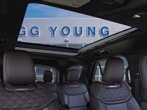 New 2026 Ford Explorer Platinum w/ LUX Leather Package AWD/4WD image 22