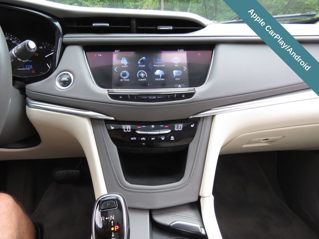 Used 2017 Cadillac XT5 Luxury w/ Driver Awareness Package AWD/4WD image 27