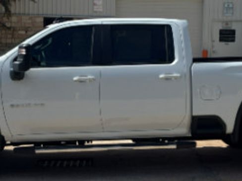 Used 2025 Chevrolet Silverado 2500 LT w/ Safety Package AWD/4WD image 2