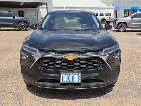 New 2026 Chevrolet Trax LS w/ LS Convenience Package FWD image 35