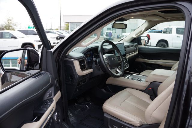 Used 2024 Ford Expedition Max Limited AWD/4WD image 15