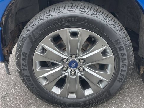 Used 2017 Ford F150 XLT w/ Equipment Group 302A Luxury AWD/4WD image 10