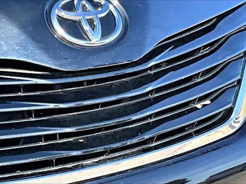 Used 2017 Toyota Sienna LE FWD image 11