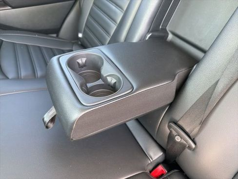 Used 2024 Ford Edge SEL image 23