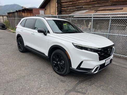 Used 2024 Honda CR-V Sport Touring image 1