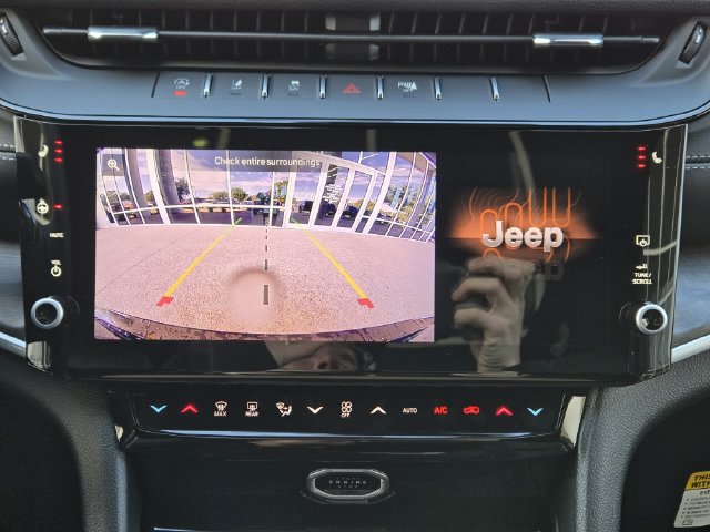 New 2027 Jeep Grand Cherokee Limited AWD/4WD image 13