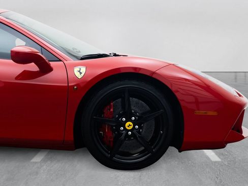 Used 2019 Ferrari 488 GTB RWD image 47