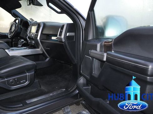 Used 2015 Ford F150 Platinum w/ Equipment Group 701A Luxury image 16
