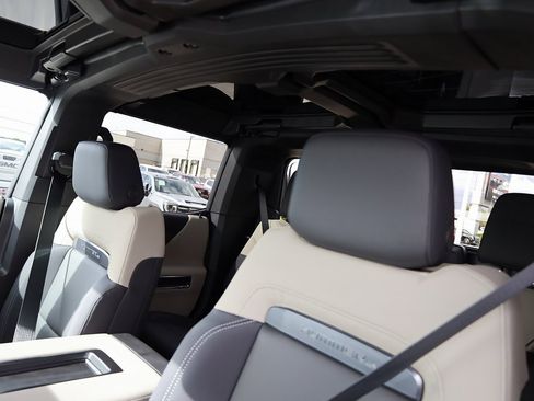 New 2026 GMC Hummer EV 4x4 Crew Cab image 18