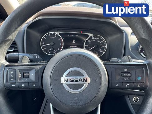 Used 2021 Nissan Rogue SV image 14