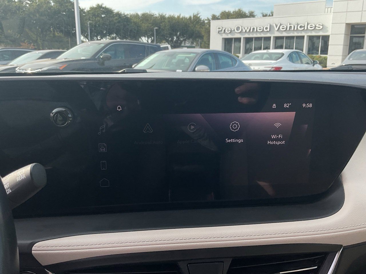 Used 2024 Buick Encore GX Sport Touring FWD image 28