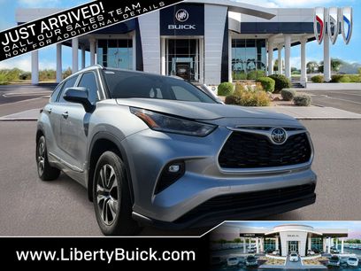 Used 2021 Toyota Highlander XLE