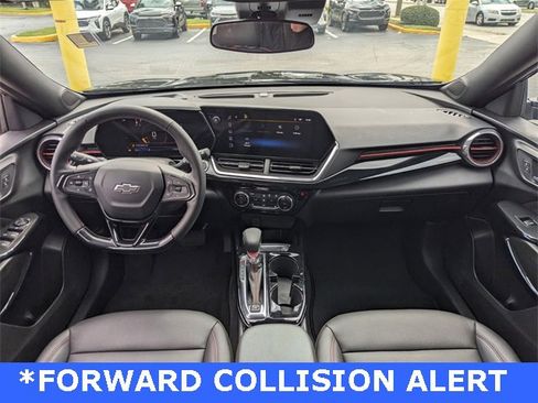 Used 2024 Chevrolet Trax RS w/ Driver Confidence Package image 9