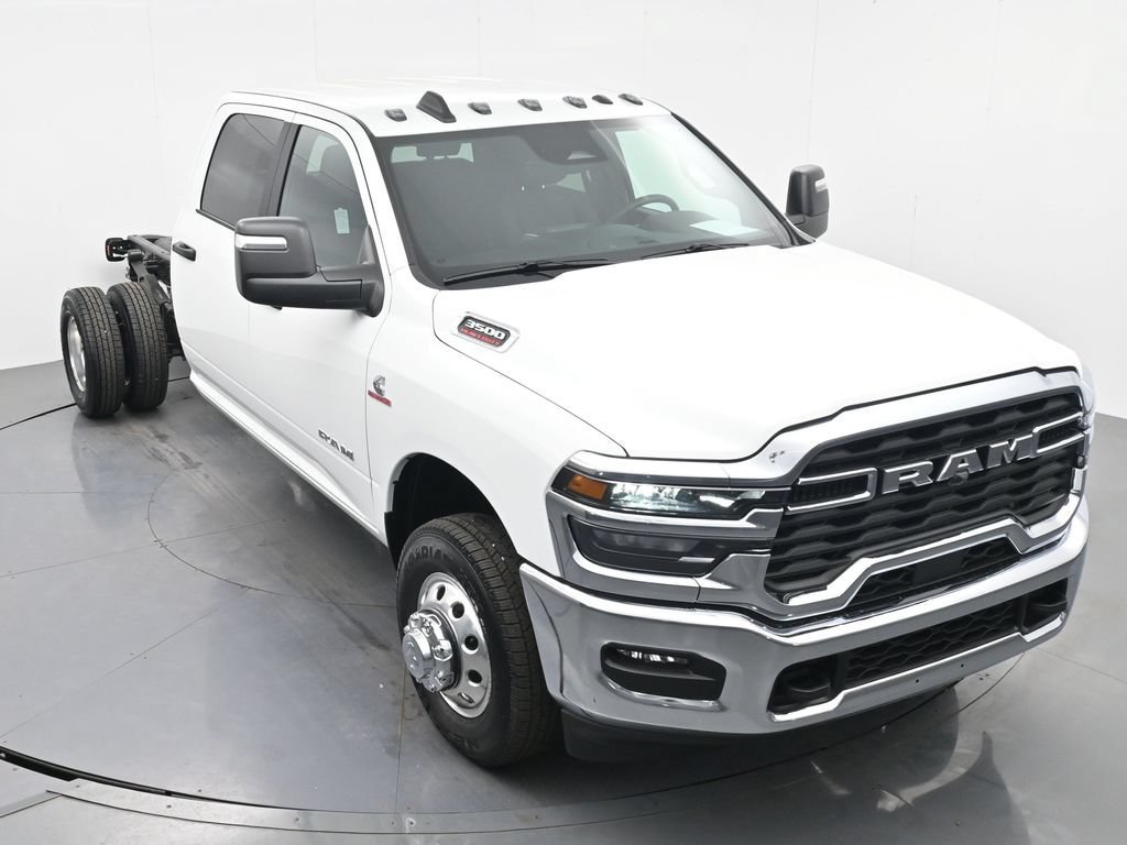 New 2026 RAM 3500 Big Horn AWD/4WD image 25