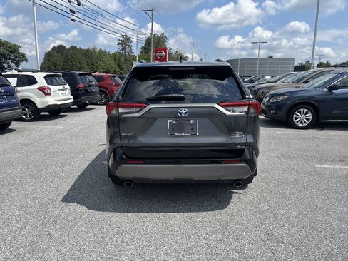 Used 2021 Toyota RAV4 XSE AWD/4WD image 21