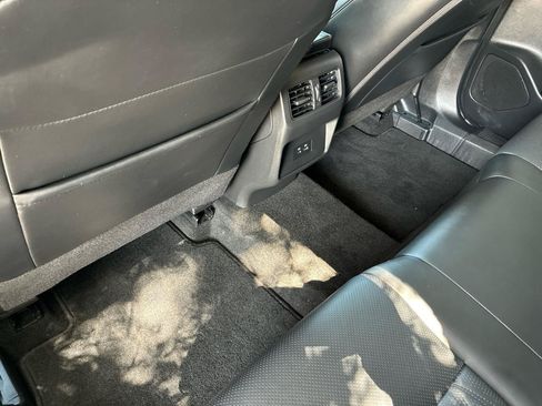 Used 2023 Nissan Rogue Platinum FWD image 33