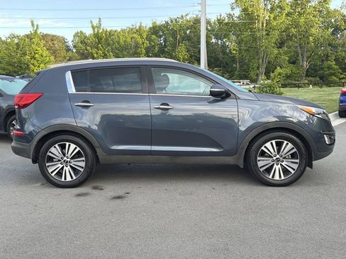 Used 2016 Kia Sportage EX w/ EX Premium Package FWD image 2