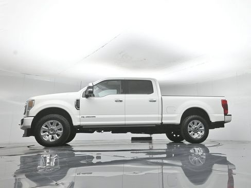 Used 2022 Ford F250 Platinum w/ FX4 Off-Road Package AWD/4WD image 55