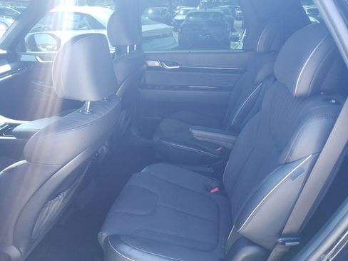 Used 2024 Hyundai Palisade Calligraphy image 12