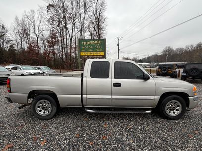 Used 2005 GMC Sierra 1500 SLE w/ Light Duty Power Package