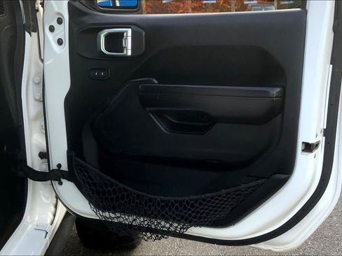 Used 2020 Jeep Gladiator Sport w/ Quick Order Package 24S image 21