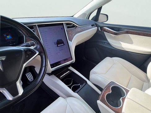 Used 2018 Tesla Model X P100D image 21