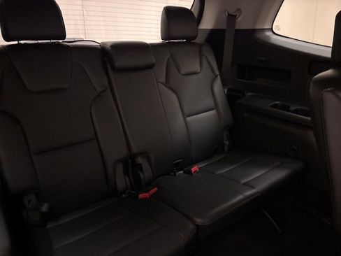 Certified 2023 Kia Telluride S w/ S Sunroof Package image 21