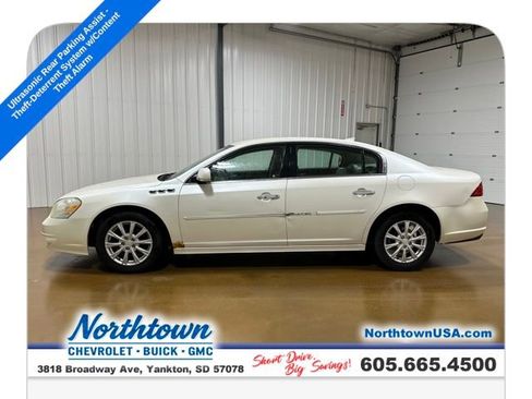 Used 2011 Buick Lucerne CXL image 2