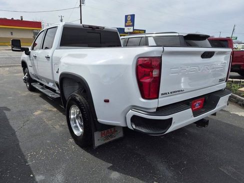 Used 2021 Chevrolet Silverado 3500 High Country image 6