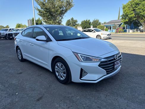 Used 2020 Hyundai Elantra SE w/ Cargo Package (C1) FWD image 7