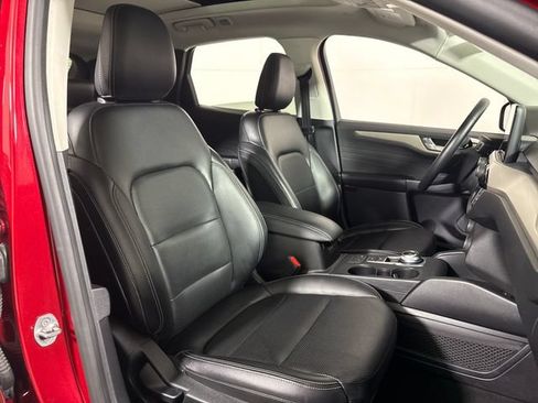 Used 2022 Ford Escape SEL AWD/4WD image 14