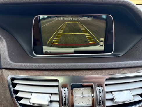 Used 2014 Mercedes-Benz E 350 Sedan image 24