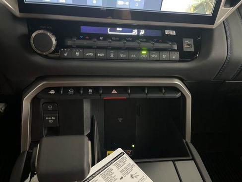 New 2026 Toyota Sequoia Platinum AWD/4WD image 77