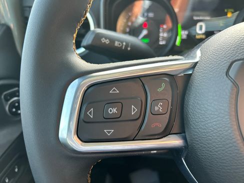 Used 2024 Jeep Wrangler Sahara image 26