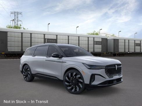 New 2026 Lincoln Nautilus Reserve AWD/4WD image 7